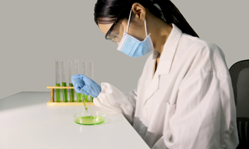 國產(chǎn)頭個CTLA-4單抗獲批！信達(dá)生物2025年已成功上市7款創(chuàng)新藥