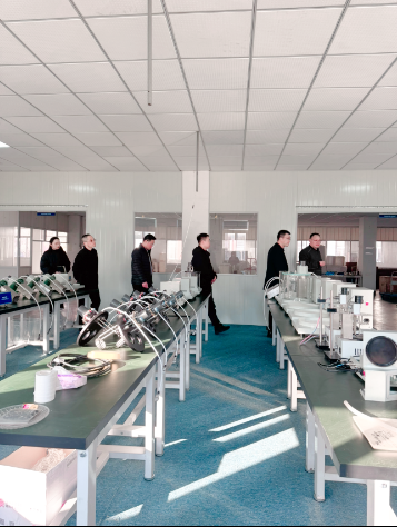 微信图片_20251126140630_77_5.png 宿迁市发改委等领导莅临仪研智造竣工验收 共推药检仪器产业高质量发展